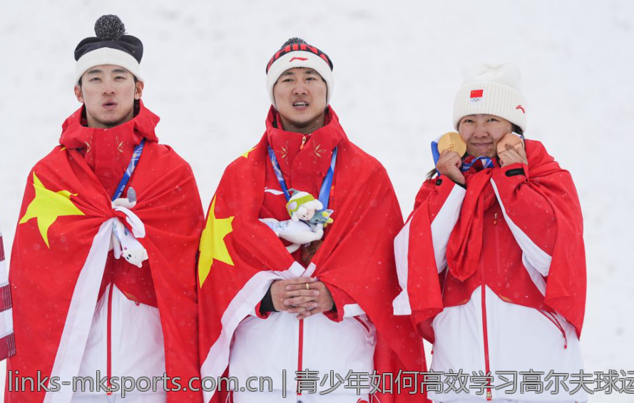 青少年如何高效学习高尔夫球运动